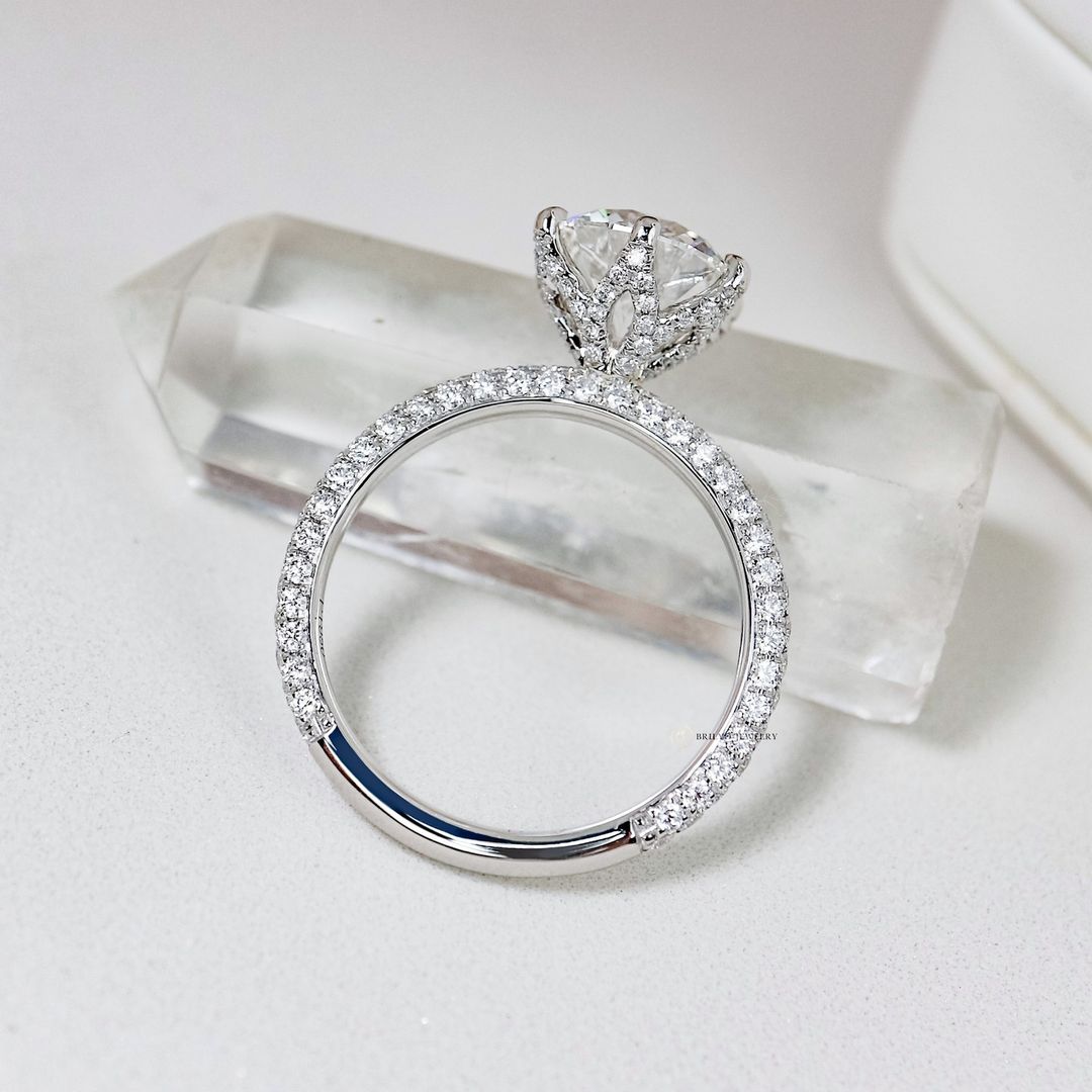 Detachable halo for 2025 engagement ring